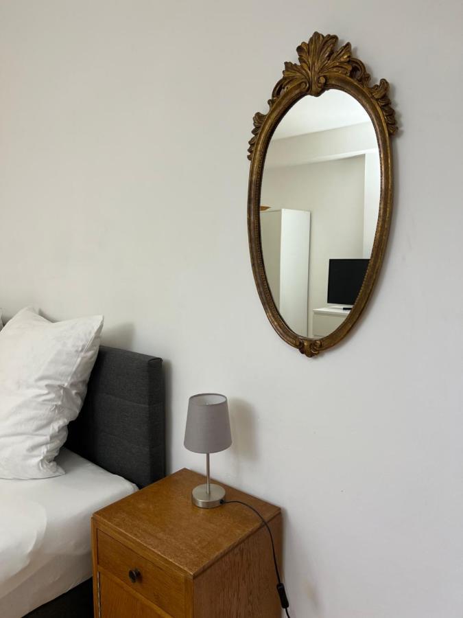 Beim Thoeny - Schoenes Apartment Mit Privatem Zugang Apartment Utting am Ammersee