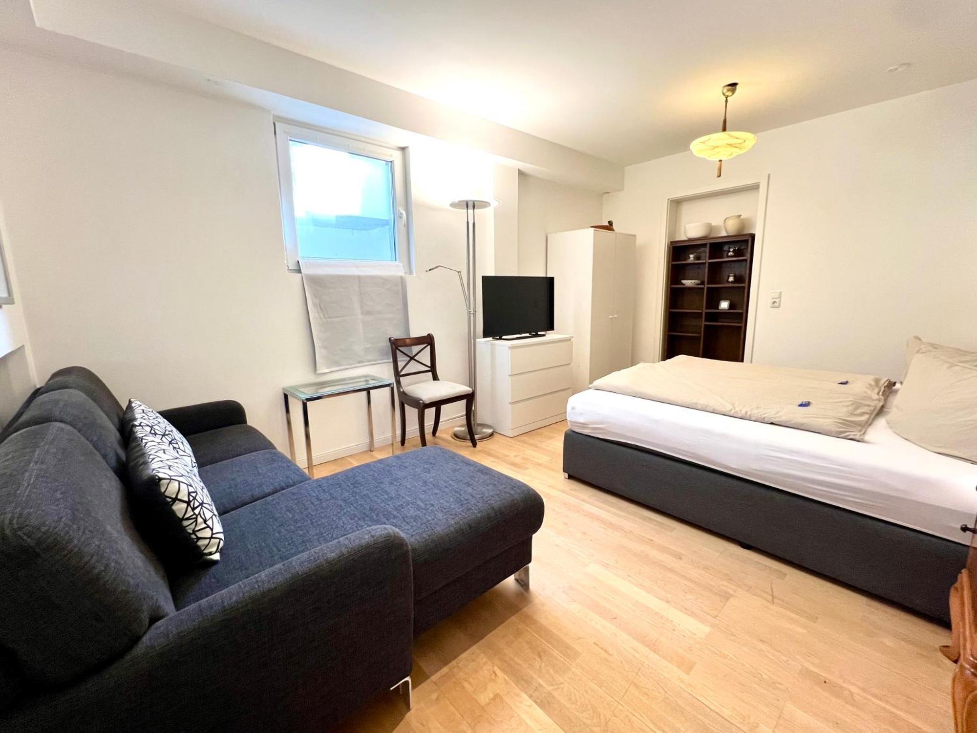 Beim Thoeny - Schoenes Apartment Mit Privatem Zugang Utting am Ammersee